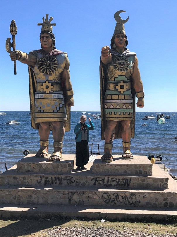 インカ文明のコンドルの飾り